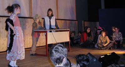 eabend-3.jpg (38kb)